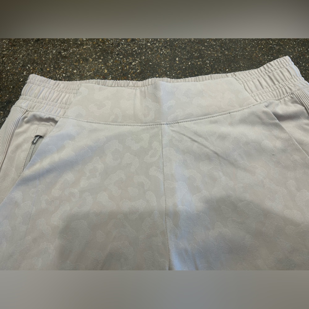Athleta Brooklyn Textured Jogger - size 4